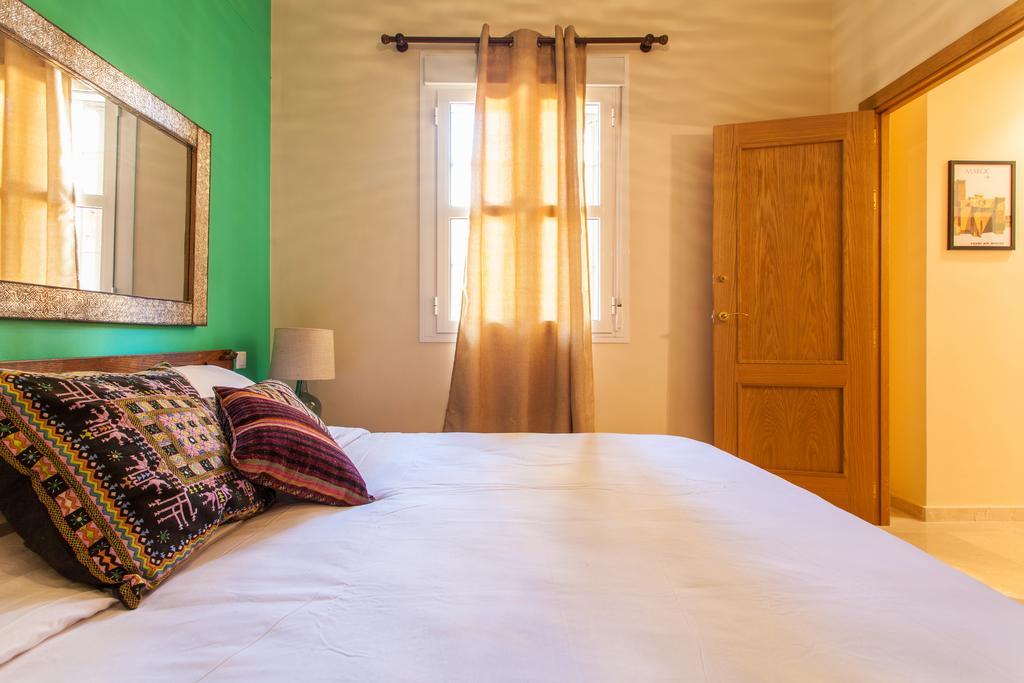 Bedouin Chic Rooftop - Space Maison Apartments Siviglia Esterno foto