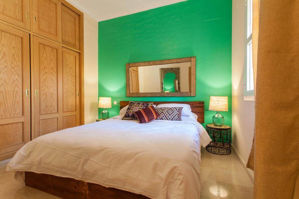 Bedouin Chic Rooftop - Space Maison Apartments Siviglia Esterno foto